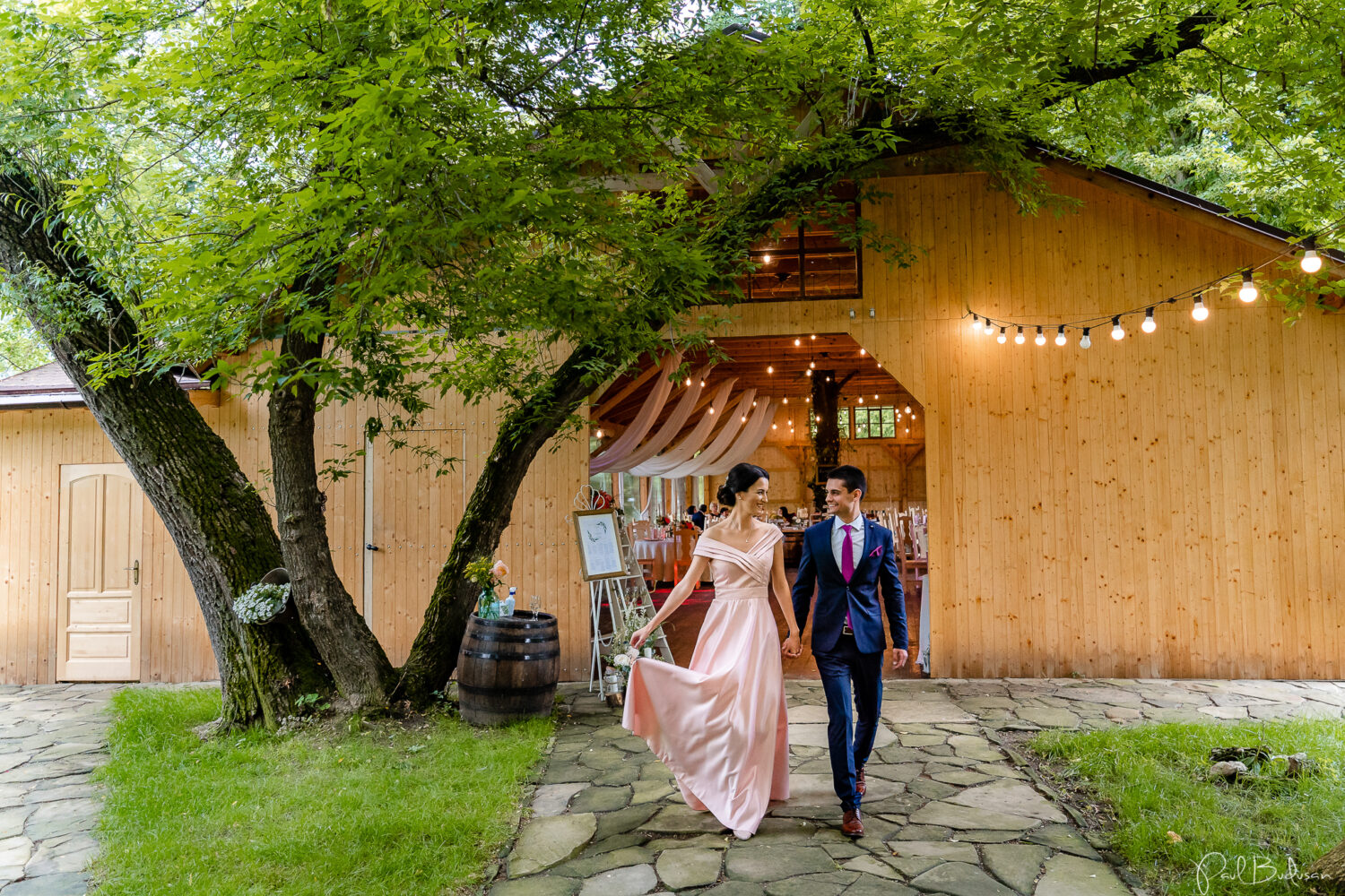 Nunta la Hambar Sighisoara, The Dallas Barn, Fotograf de nunta la Hambar